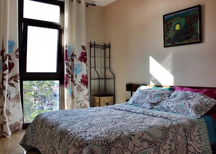 Piteras 公寓 阿罗纳